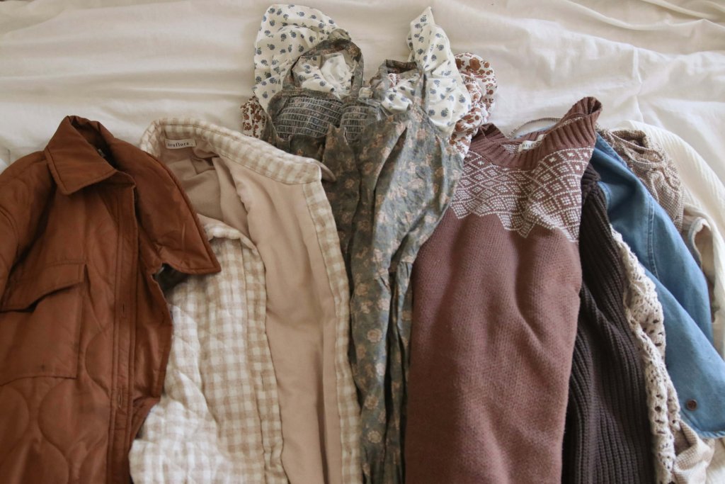 Neuflora Clothes that have neutral calm colors