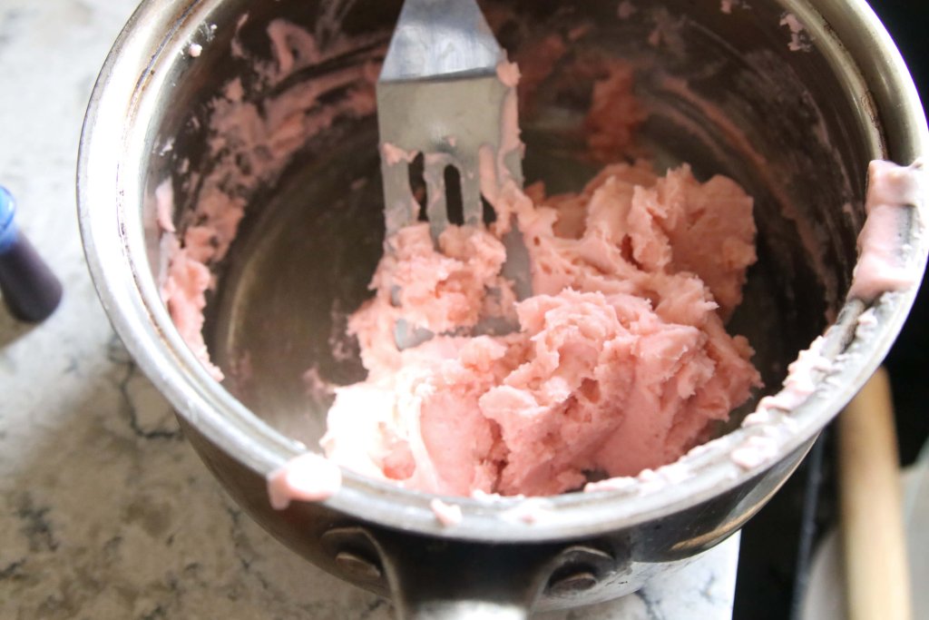 making homemade playdough what it looks like in pot