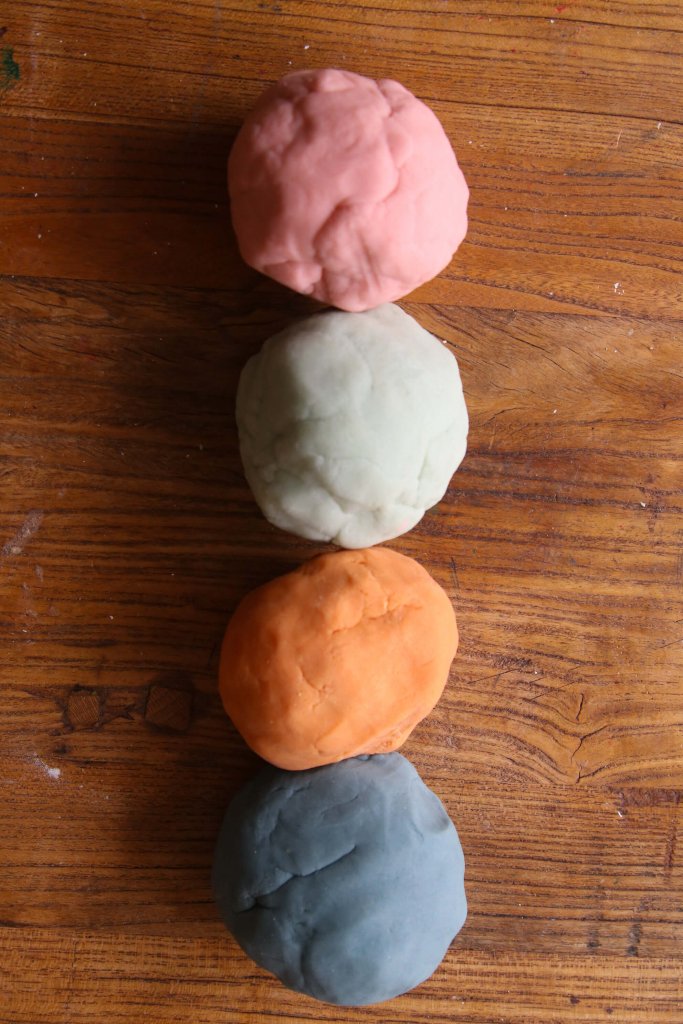 non toxic homemade playdough with no articial dyes on the table