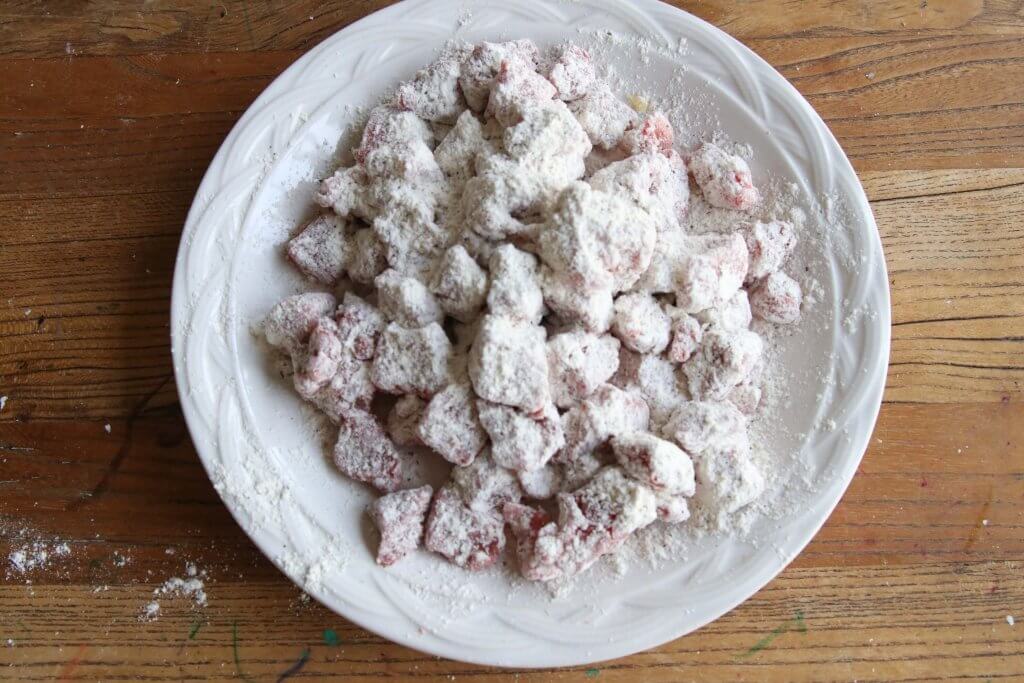 beef pieces coated in flour